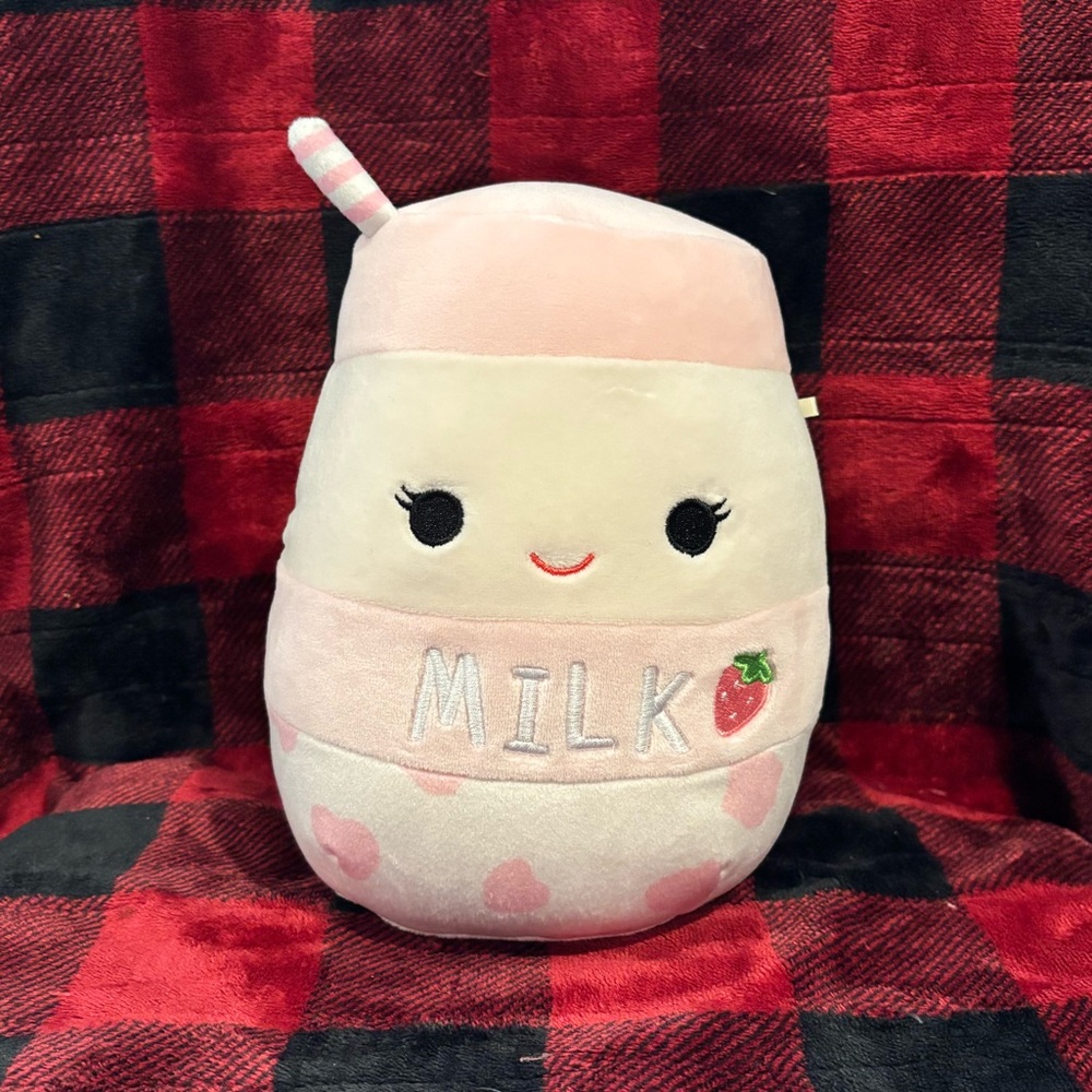 7.5” Amelie the Strawberry Milk Squishmallow